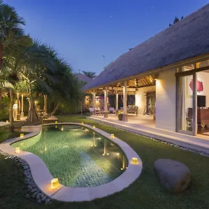 Villa Tirta Naga Bali Seminyak